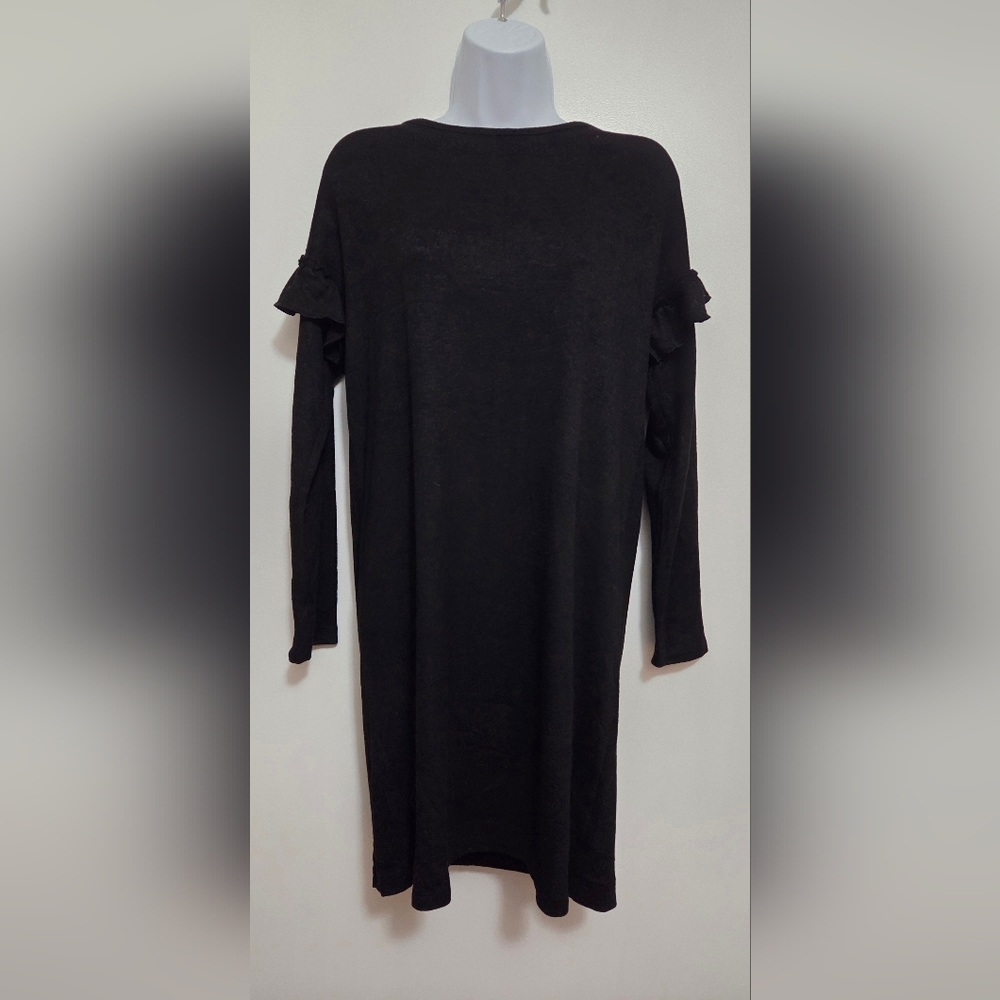 Dalia Black Ruffle Shoulder Sweater Dress Size Small - Picture 2 of 12